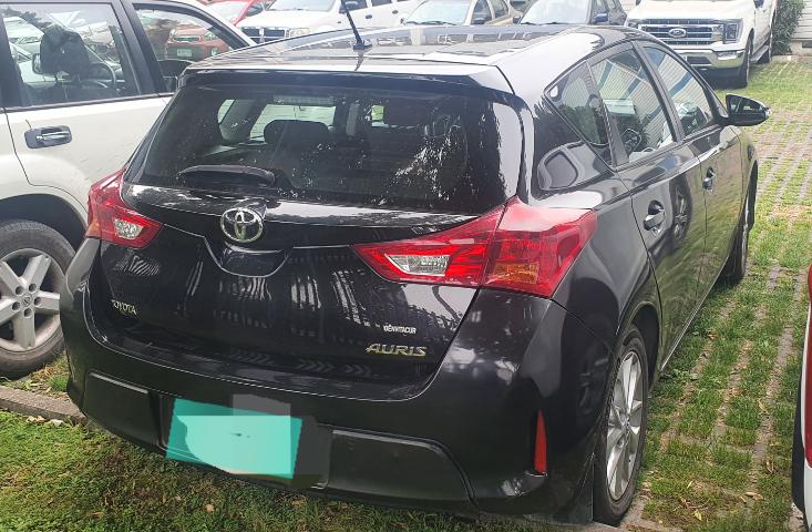 Toyota Auris LEI 6MT año 2014
